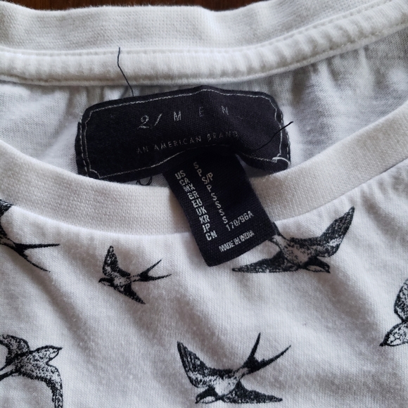 Forever 21 Bird Print Grey Short Sleeve T-Shirt - Picture 2 of 2